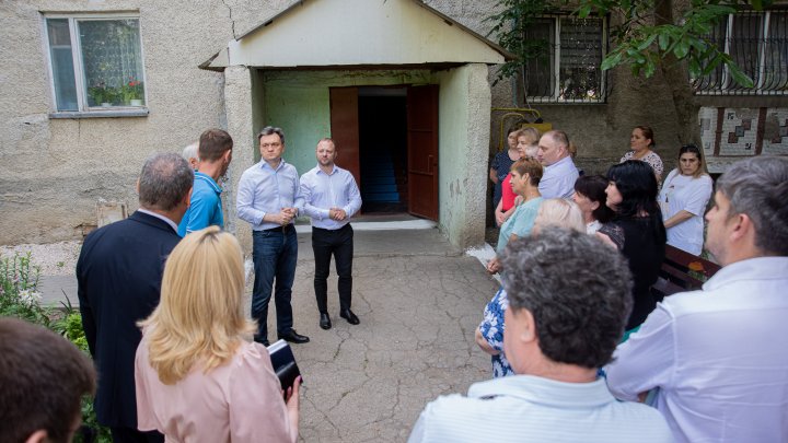 FOTO Blocul avariat din Şoldăneşti va fi reabilitat de Guvern