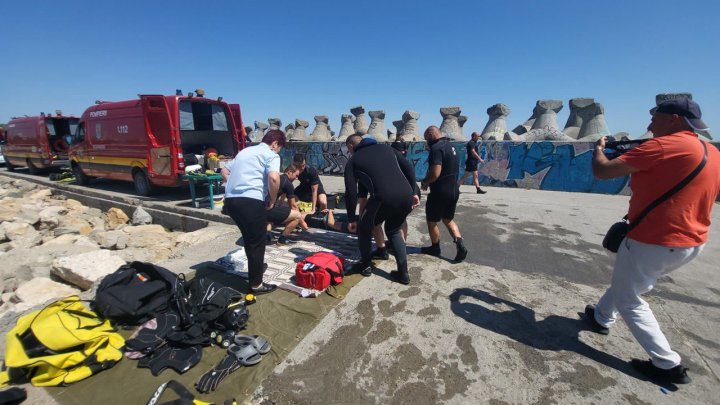 FOTO Ce au căutat scafandrierii IGSU în Marea Neagră