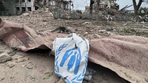 VIDEO Ruşii au bombardat un centru de distribuire a ajutoarelor umanitare din Ucraina. Sunt cel puțin 4 morți