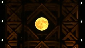IMAGINI SPECTACULOASE! Cum s-a văzut Superluna din diferite colțuri ale lumii