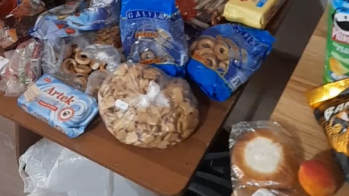 ANSA îndeamnă părinții să nu aducă produse alimentare la tabără: Nu transformați odihna copiilor în patul de spital