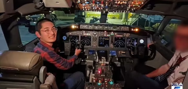 E mai ieftin decât să stea cu chirie. Un student face naveta la universitate cu avionul