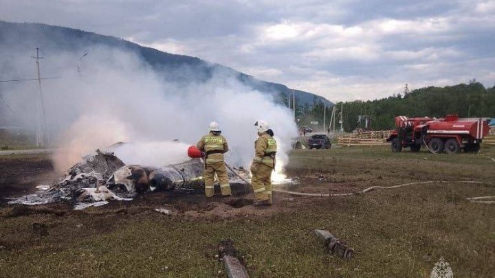 VIDEO Un elicopter Mi-8 s-a prăbușit, în regiunea Altai, Rusia. Șase persoane au fost ucise, iar șapte au fost rănite