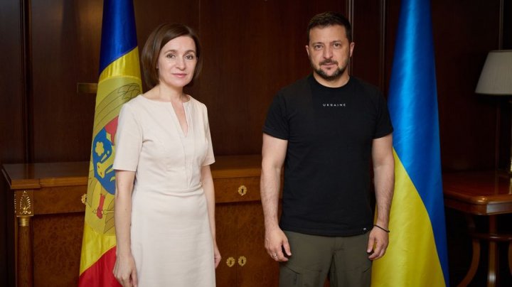 FOTO. Maia Sandu, întrevedere cu Volodimir Zelenski, la Atena: Moldova se bucură astăzi de pace datorită curajului poporului ucrainean