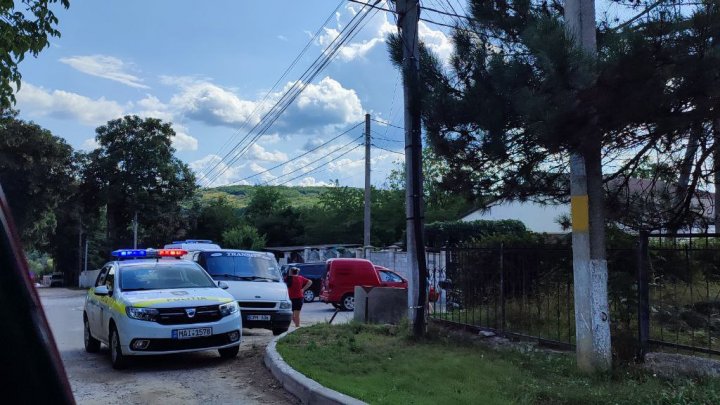 VIDEO/FOTO  FLĂCĂRI PUTERNICE au izbucnit  într-o gospodărie din satul Cojușna