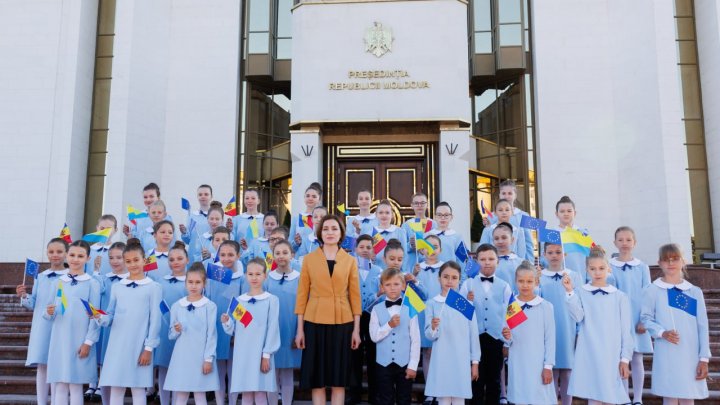 FOTO/VIDEO Mesajul Maiei Sandu, de Ziua Independenţei Ucrainei: Suntem etern recunoscători pentru forța cu care Ucraina protejează pacea și securitatea în regiune