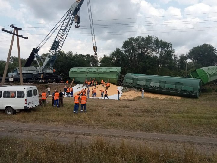 Accidentul feroviar din sudul Moldovei: Câți metri de cale feartă au fost montați și când se planifică reluarea circulației