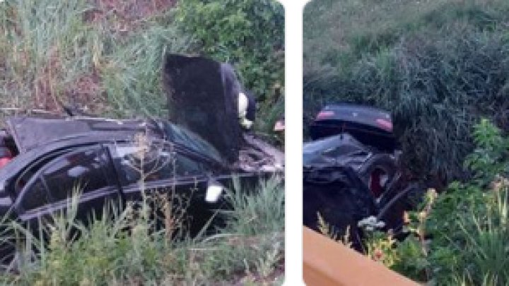 FOTO. ACCIDENT TERIFIANT la Edineț. O adolescentă a murit, iar mai multe persoane au ajuns la spital. Mașina, făcută un morman de fiare