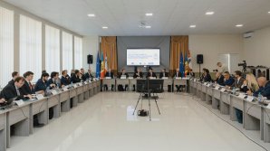 Autorităţi de la Chişinău: Moldova rămâne ţinta atacurilor hibride, care au scopul de a destabiliza situaţia din ţară