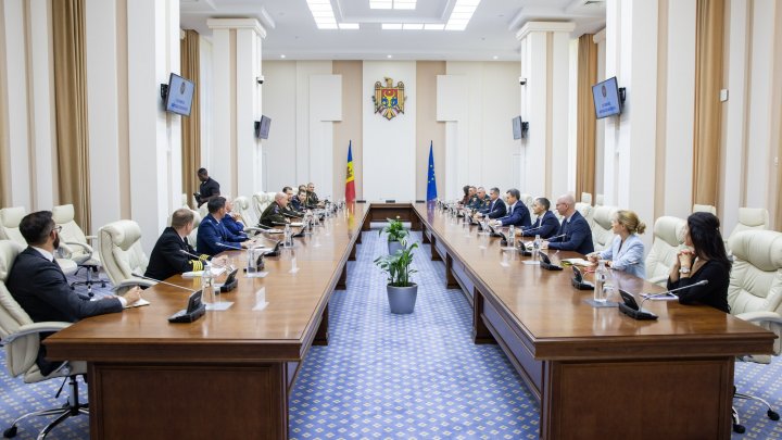 FOTO  Dorin Recean s-a întâlnit la Chișinău cu comandantul suprem al Forțelor Aliate din Europa, de Ziua Armatei Naționale