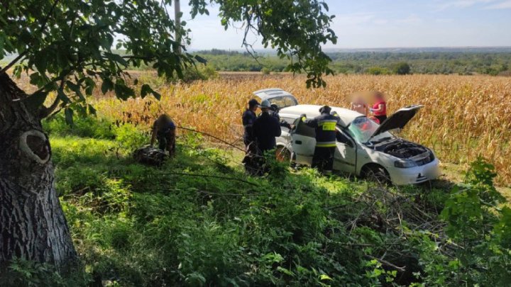 Un șofer care a provocat un accident la intrarea în Costești și a fugit, reținut la frontieră. Bărbatul a încercată să părăsească Moldova