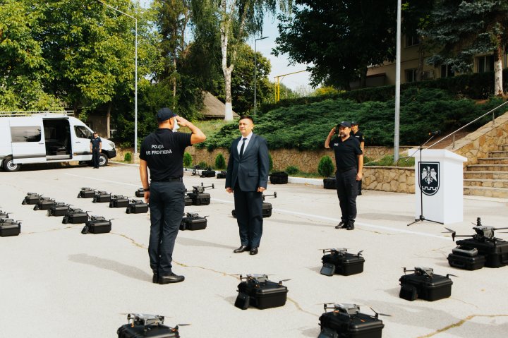 FOTO. Subdiviziunile Poliției de Frontieră vor avea aeronave fără pilot la bord. Costul dronelor - peste 7 milioane de lei