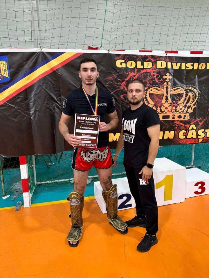 Argint pentru Moldova. Un polițist din Ialoveni a câștigat la un concurs de box din România