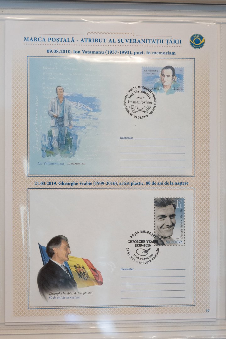 FOTO O colecție rară de mărci, plicuri și cărți poștale, expuse în Parlament