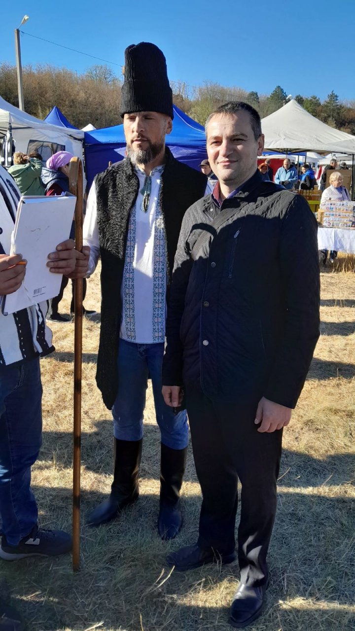 Festivalul Mioriță Laie Bucălaie: Zeci de crescători de ovine și caprine şi-au dat întâlnire la Cimișlia (FOTO)