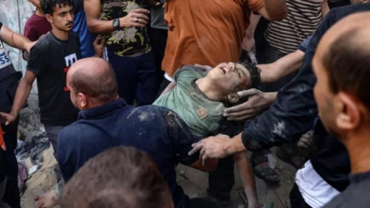 Războiul din Gaza. Părinţii scriu nume pe picioarele copiilor, pentru a-i recunoaşte dacă mor