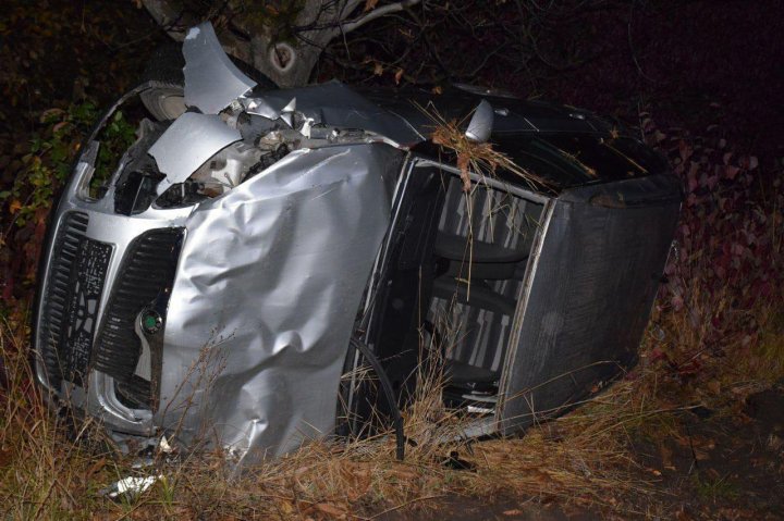 IMAGINI de la ACCIDENTUL de la Briceni, unde o femeie a fost spulberată de maşină condusă de o poliţistă de frontieră