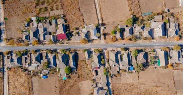 Condiţii mai bune pentru săteni. Încă un drum din satul Baurci din Găgăuzia, dat în exploatare (FOTO)