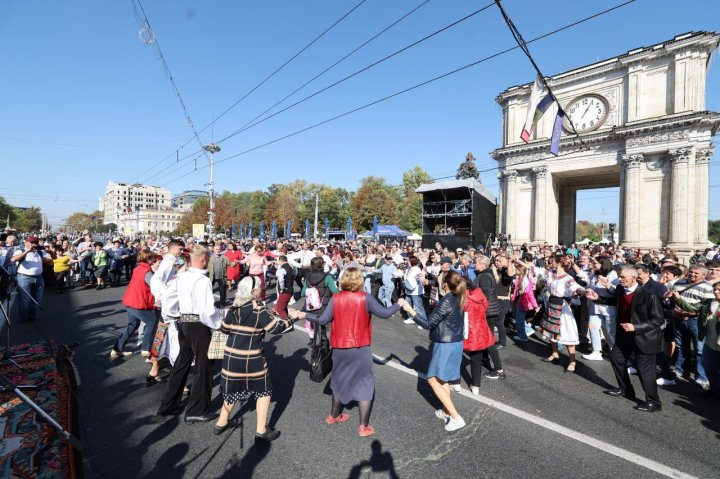 Hramul Chișinăului în IMAGINI. Vezi cum au sărbătorit locuitorii și oaspeții Capitalei