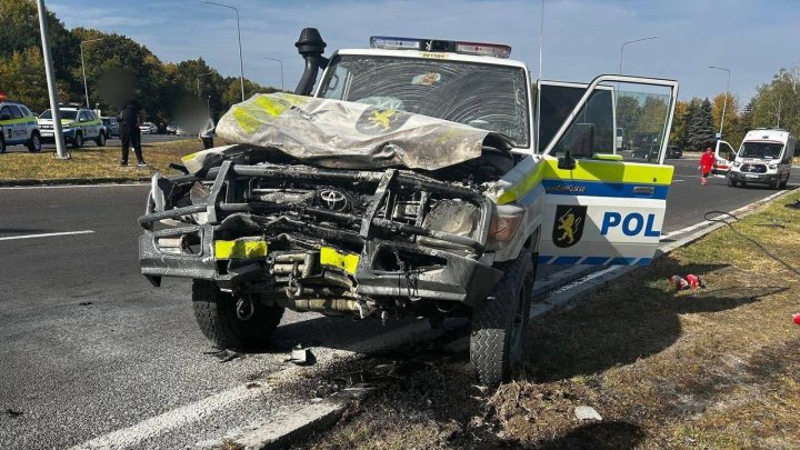 (FOTO) Accident grav în apropiere de Aeroportul Chișinău. Sunt VICTIME