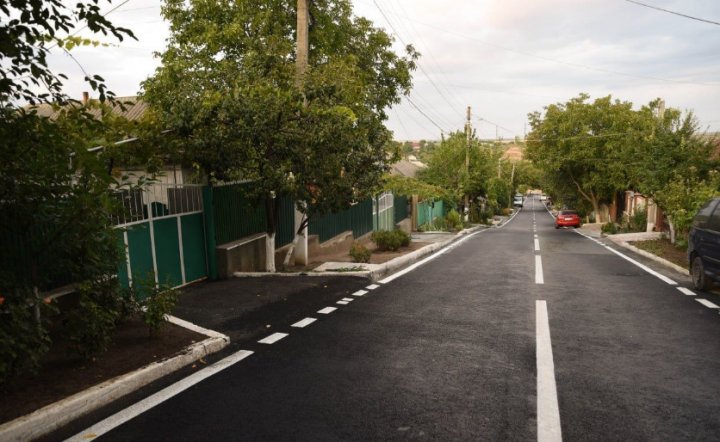 Strada Florilor din Orhei a fost renovată. Vezi cum arată și ce spun locatarii (FOTO)