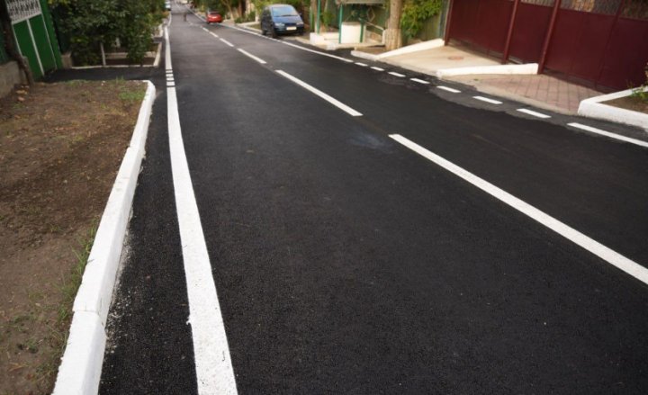 Strada Florilor din Orhei a fost renovată. Vezi cum arată și ce spun locatarii (FOTO)