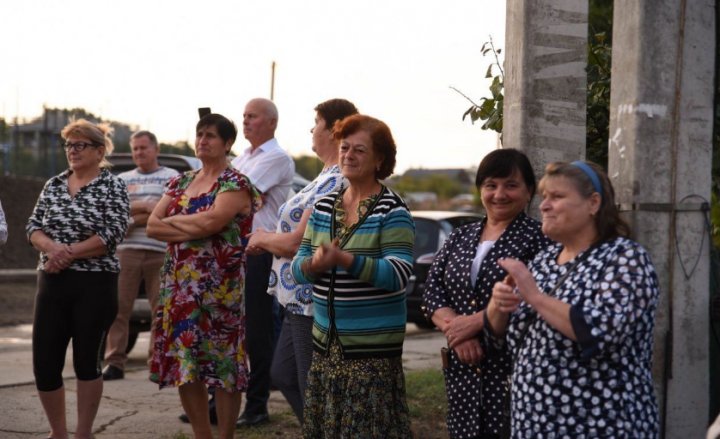 Strada Florilor din Orhei a fost renovată. Vezi cum arată și ce spun locatarii (FOTO)