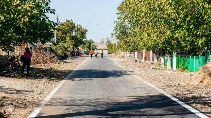 Încă două străzi din Congazcicul de Sus din Găgăuzia au fost modernizate (FOTO)