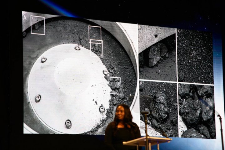 (FOTO) NASA a dezvăluit primele imagini cu cel mai mare eşantion colectat vreodată în spaţiu de pe un asteroid. Ce conţine acesta