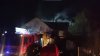 (VIDEO/FOTO) Incendiu la Durlești. O casă a fost cuprinsă de flăcări. Au intervenit 4 echipaje ale pompierilor