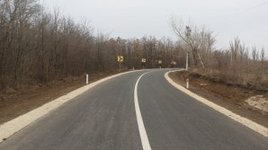 ( FOTO) Un drum regional din raionul Fălești a fost reparat cu succes. Costul lucrărilor
