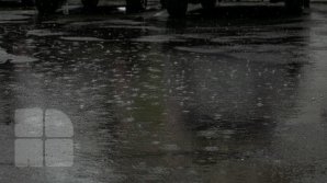 Lapoviţă şi ploi în Moldova! Ce temperaturi vor indica mâine termometrele  