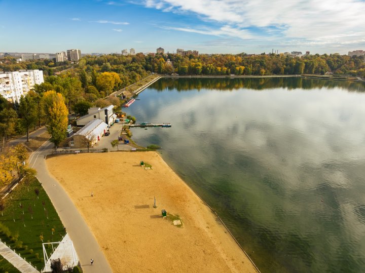 Imagini spectaculoase, surprinse de un fotograf în parcul Valea Morilor, la mijloc de noiembrie