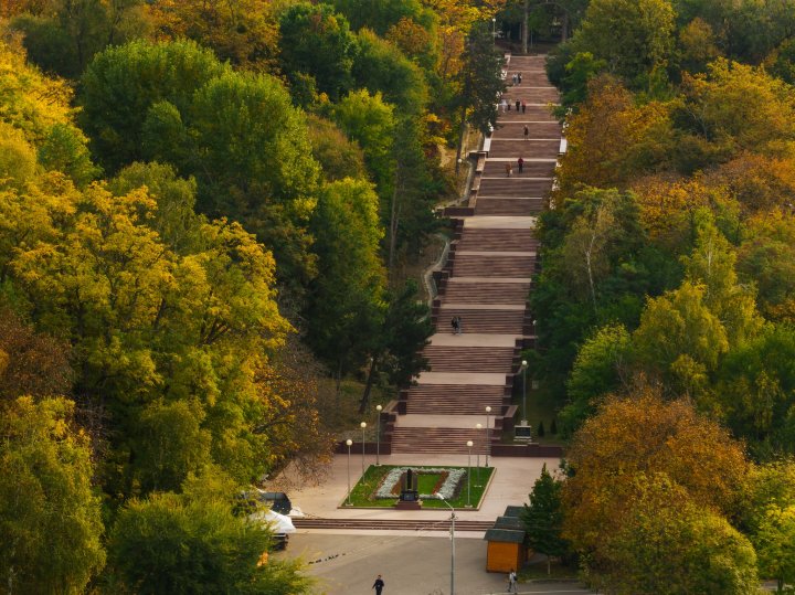 Imagini spectaculoase, surprinse de un fotograf în parcul Valea Morilor, la mijloc de noiembrie