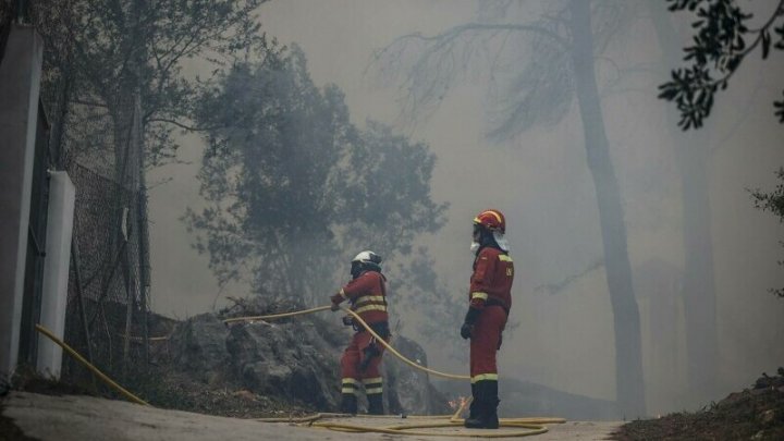 Incendiu de vegetație în Spania. Peste 800 de oameni au fost evacuați