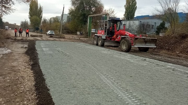 Atenţie, şoferi! Traficul rutier pe strada Industrială, în perimetrul străzilor Uzinelor și Transnistria - SUSPENDAT (FOTO)