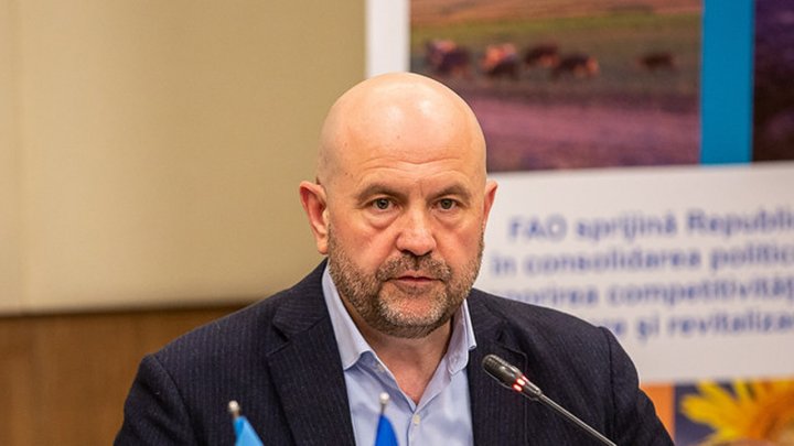 Ministrul Agriculturii, aşteptat în plenul Parlamentului. Care este MOTIVUL