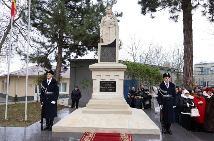 33 de salvatori și pompieri din Chişinău au depus jurământul solemn (FOTO)