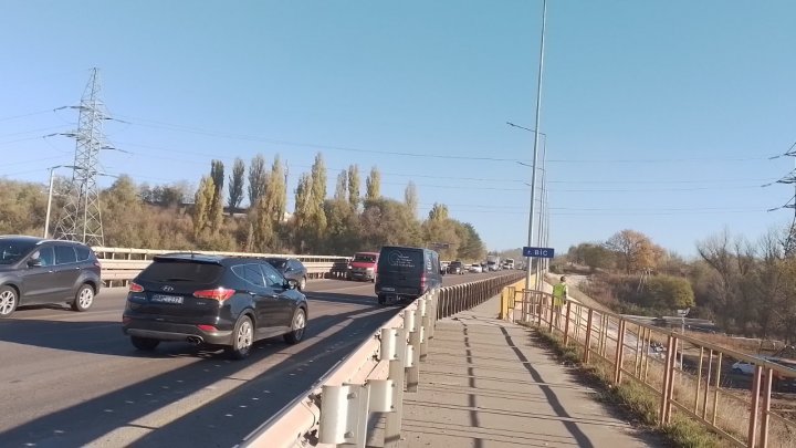 Atenţie, şoferi! Posibile perturbări în trafic pe drumul național M1, frontiera cu România-Leușeni-Chișinău-Dubăsari-frontiera cu Ucraina