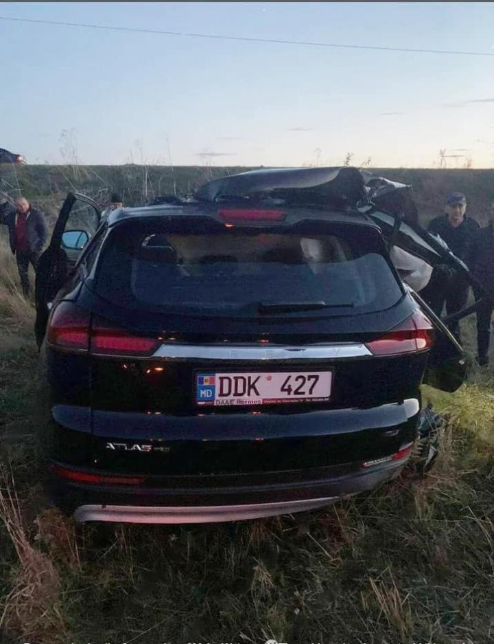 DETALII despre accidentul de la Fălești. O tânără de 19 ani a murit (FOTO)