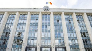 Guvernul se întruneşte deseară în şedinţă extraordinară. Va fi un singur proiect pe ordinea de zi