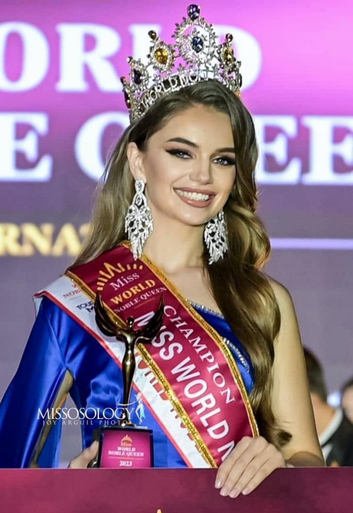 A făcut furori în Malaezia. Moldoveanca Maria Solonari, Miss World Noble Queen 2023 (FOTO/VIDEO)