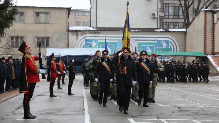 (FOTO) Inspectoratul General de Carabinieri sărbătorește astăzi 32 de ani de la înfiinţare