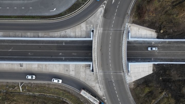 Veşti bune pentru moldoveni! Circulația la nodul rutier de pe drumul M5, la ieșirea din orașul Bălți, DESCHISĂ (FOTO)