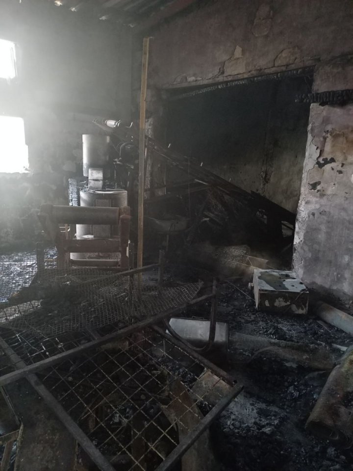 FOTO INCENDIU de PROPORŢII la Fălești. A fost declarat nivel sporit de intervenție