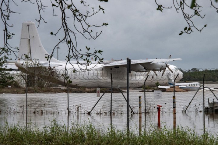 Inundaţii puternice în Australia. Puhoaiele au adus crocodili în orașe, au inundat aeroporturi și drumuri. Peste 200 de oameni, evacuaţi (FOTO)