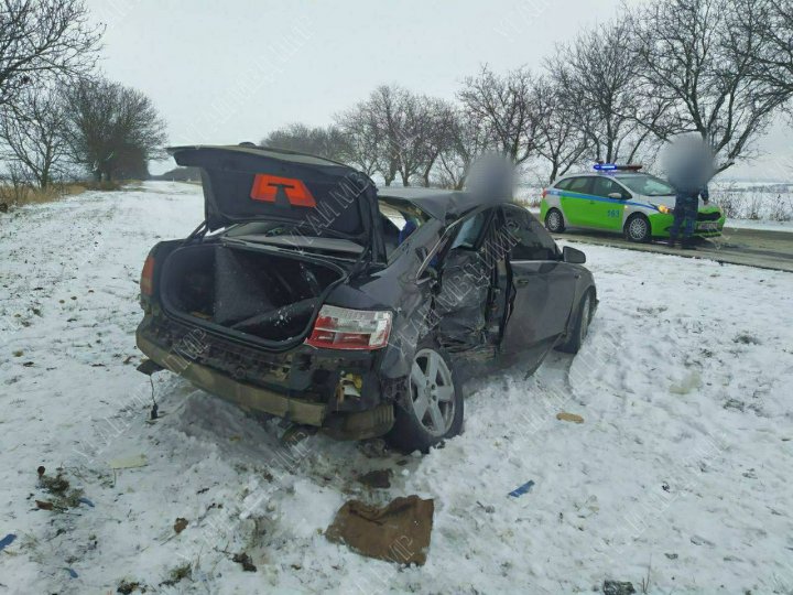 Accident teribil la Rîbniţa. Două persoane au ajuns la spital