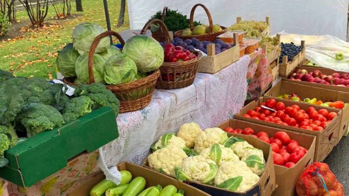 Vezi ce târguri cu produse autohtone vor fi organizate în sectoarele Capitalei în acest weekend (FOTO)