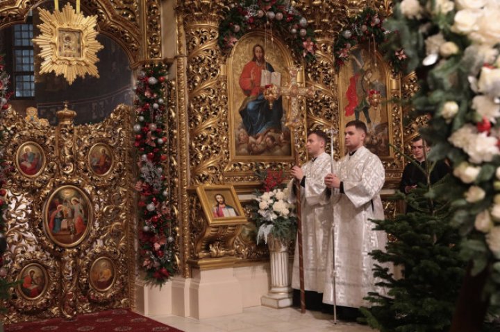 Slujbe, colinde și decorațiuni. Cum sărbătoresc ucrainenii primul Crăciun pe 25 decembrie (FOTO/VIDEO)