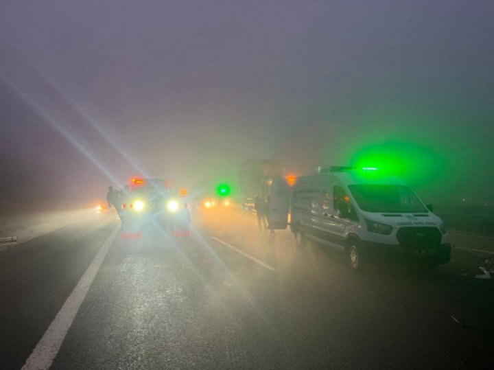 Accident de GROAZĂ pe o autostradă din Turcia: 11 oameni au murit și alți 50 au fost răniți (FOTO)